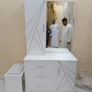 Modern Makeup Vanity Table with Lights, Vanity Desk with Mirror, 4 Drawers, Dressing Table, White